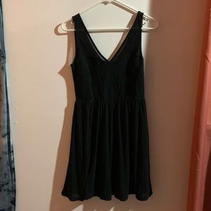 V-neck flowy dress